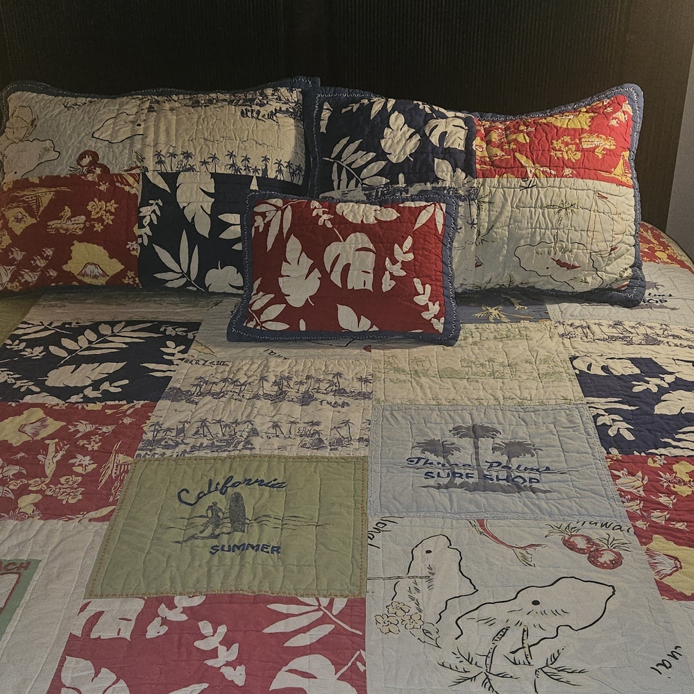 Coastal Patchwork Quilt Set with Pillow Shams